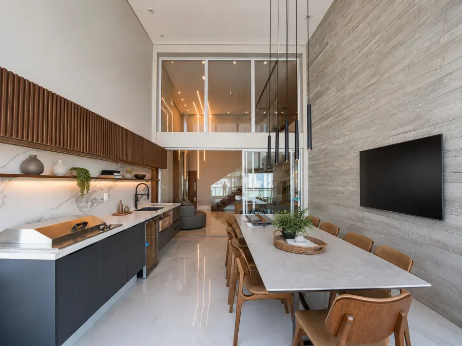 Cozinha de apartamento reformado no Brooklin, 220 m²